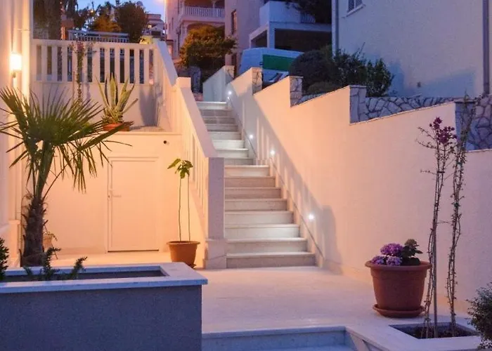 Apartamento Seaside With A Swimming Pool Rastici, Ciovo - 11009 Trogir