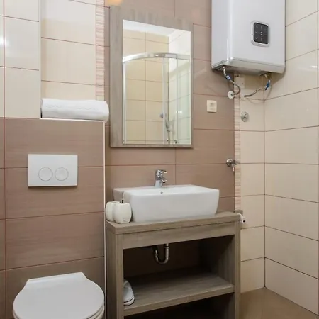 Apartment Seaside With A Swimming Pool Rastici, Ciovo - 11009 Trogir