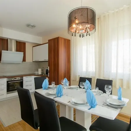 Seaside With A Swimming Pool Rastici, Ciovo - 11009 * Traù