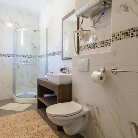 Apartment Seaside With A Swimming Pool Rastici, Ciovo - 11009