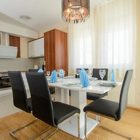 Seaside With A Swimming Pool Rastici, Ciovo - 11009 Apartment Trogir