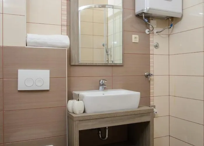 Apartment Seaside With A Swimming Pool Rastici, Ciovo - 11009 Trogir