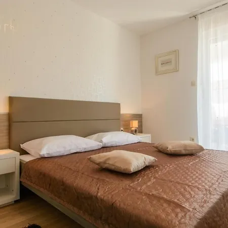 Seaside With A Swimming Pool Rastici, Ciovo - 11009 Apartament Trogir