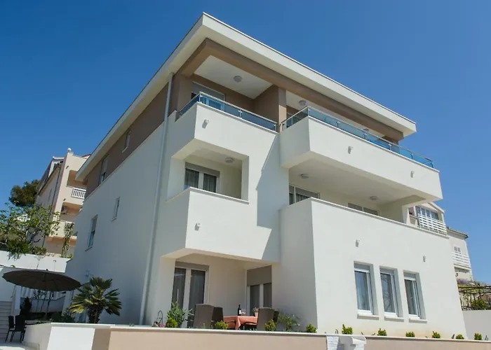 Appartement Seaside With A Swimming Pool Rastici, Ciovo - 11009 Trogir