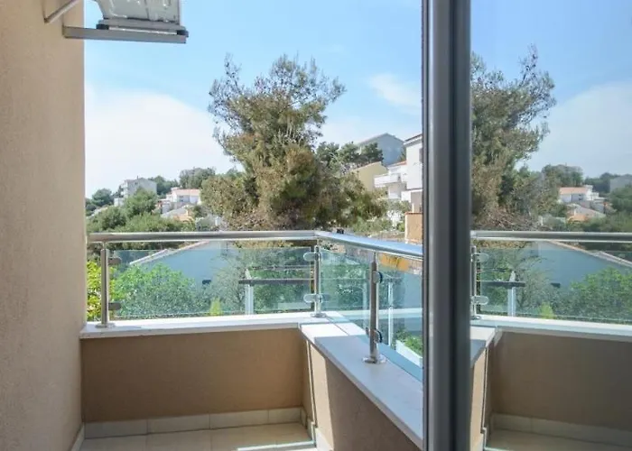Appartement Seaside With A Swimming Pool Rastici, Ciovo - 11009 *