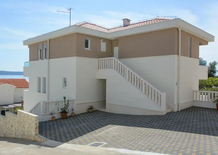 Appartement Seaside With A Swimming Pool Rastici, Ciovo - 11009 Trogir