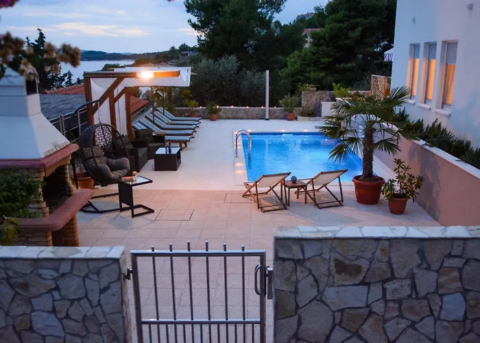 Appartement Seaside With A Swimming Pool Rastici, Ciovo - 11009 *
